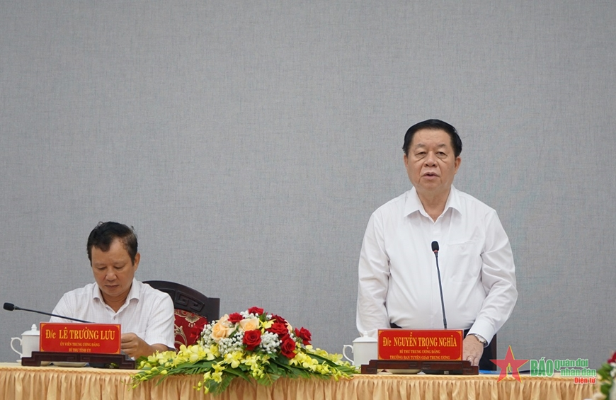 Trưởng Ban Tuyên giáo Trung ương làm việc với Trung tâm Bảo tồn di tích Cố đô Huế